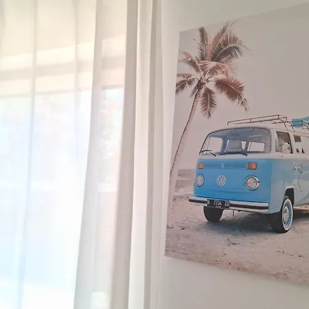 Coast - Luar Pensionat